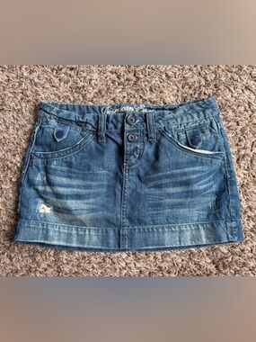 American Eagle Y2K vintage blue denim distressed micro mini jean skirt Women’s 2
